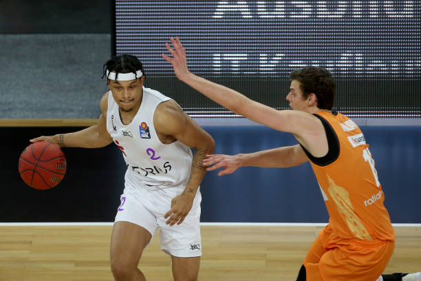 成为了一部 成为了一部