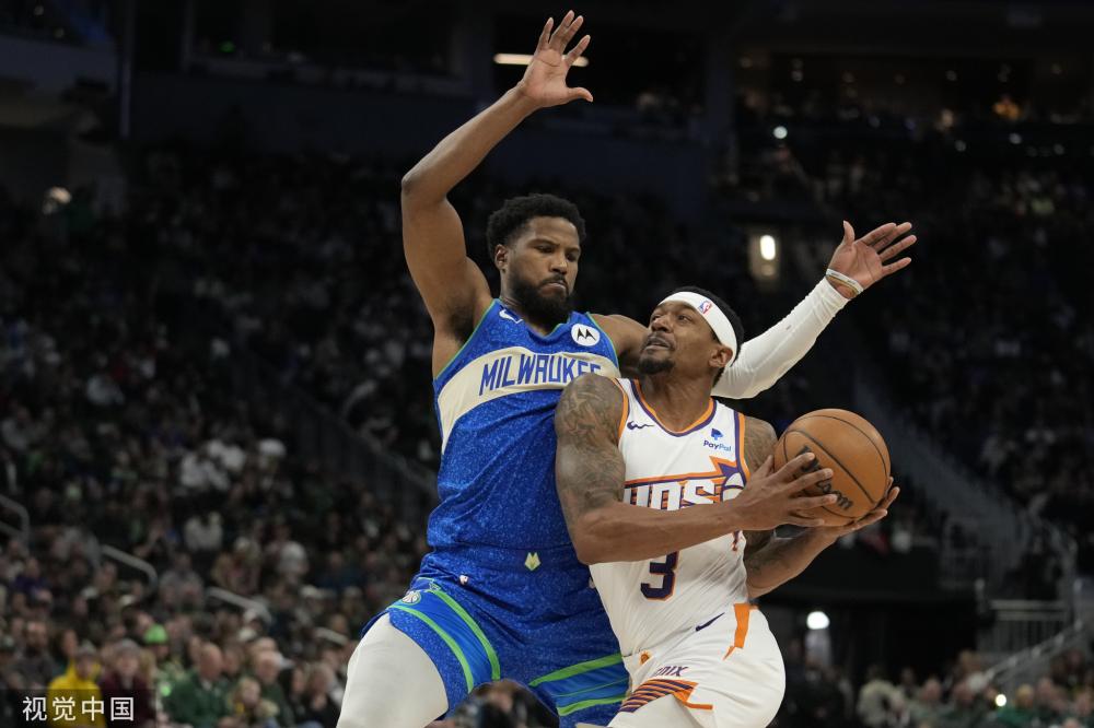 对方防线的 对方防线的