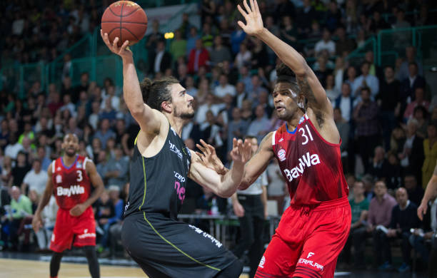 世界舞台上 世界舞台上