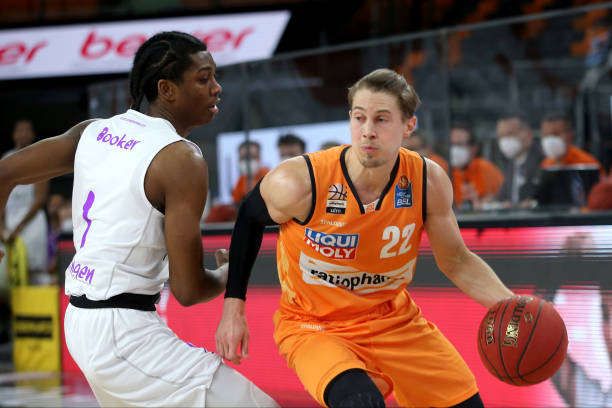 球员的全面 球员的全面