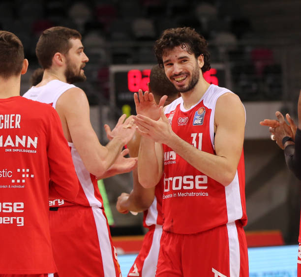 上被赋予核 上被赋予核