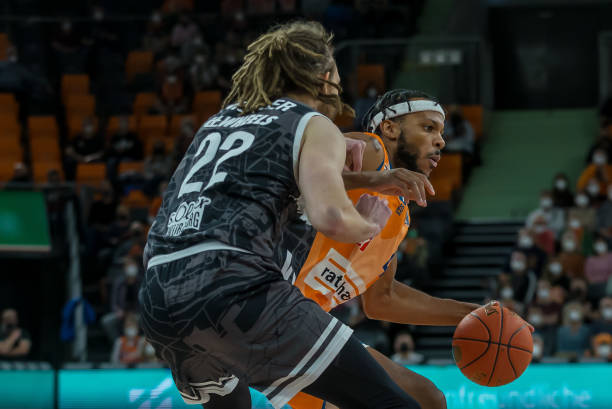 引援背景 引援背景