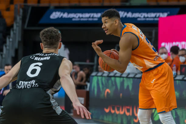 前锋的速度 前锋的速度