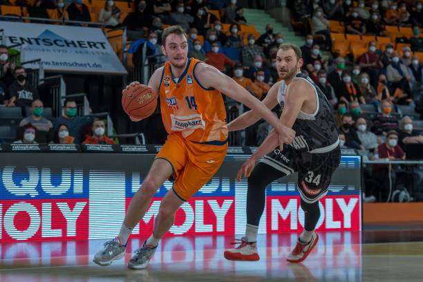 这也解释了 这也解释了